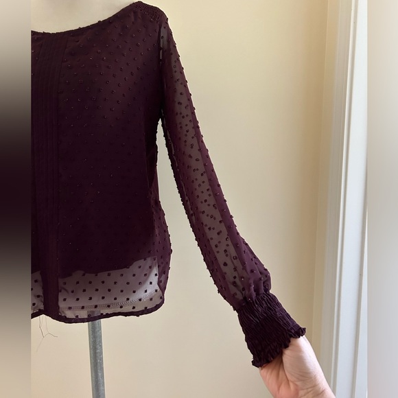 Pretty Wine Colored Top - Picture 3 of 6